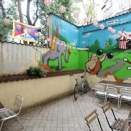 Jump In Hostel Hostel Prague